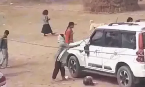 గణతంత్ర దినోత్సవ వేడుక‌ల్లో జిలేబీ కోసం గొడవ.. పరిస్థితి ఎంత దిగజారిందంటే..?