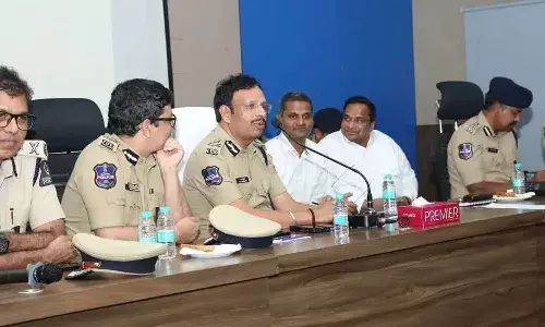 Delivery agents, transporting, drugs, CP Sajjanar, Hyderabad