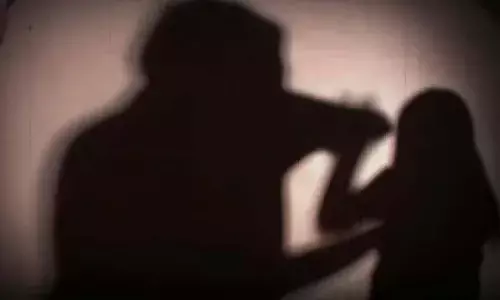Crime, Rajkot, Gujarat, Teen raped by father