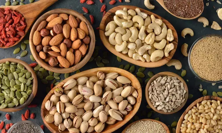 eating nuts, physical performance, Almonds, cashews, walnuts, Lifestyle, Health Tips