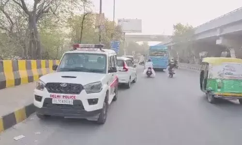 National News, Delhi, Peeragarhi, Crime News, Delhi flyover, Three Dead Bodies