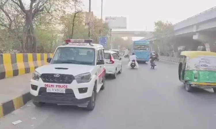 National News, Delhi, Peeragarhi, Crime News, Delhi flyover, Three Dead Bodies