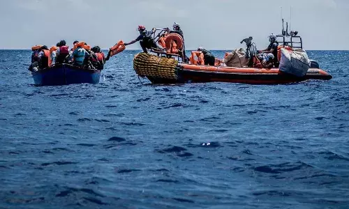 పడవ మునక.. 53 మంది మృతి