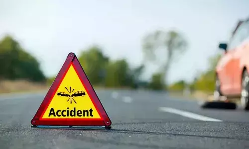 Accident : హైవేపై ఢీకొన్న నాలుగు వాహ‌నాలు .. ఏడుగురు దుర్మ‌ర‌ణం