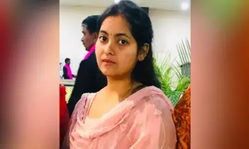 23 ఏళ్ల యువతి ఆత్మహత్య.. స్నేహితులే రూ. 30 లక్షల మోసం చేశారంటూ..!