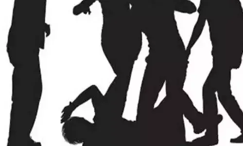 Hyderabad, YouTuber, attack, filming video, Amberpet Jamia Masjid