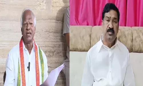 Telangana, Warangal, Thatikonda Rajiah, Kadiyam Srihari, Political War, Telangana Politics, KCR