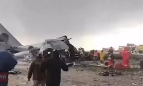 Bolivia Plane Crash, El Alto Accident, Bolivian Air Force, Hercules Aircraft, La Paz, Banknotes scattered, Aviation News, Military Transport Crash