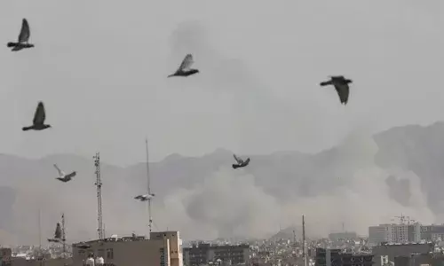 భారతీయులకు అలర్ట్.. భారత ఎంబసీ కీలక సూచనలు.!