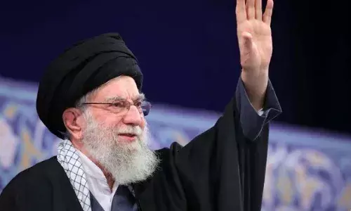 US-Israel Attacks Iran, Iran confirms Khamenei killed, US-Israel strikes, declares 40-day mourning