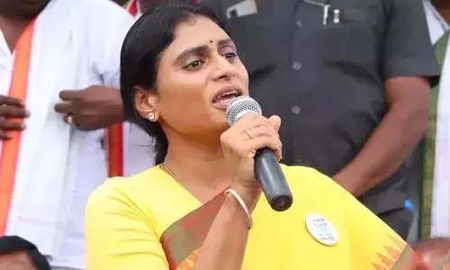 Andrapradesh, YS Sharmila, CM Chandrababu, Rajahmundry, Adulterated Milk, AP Politics, Congress