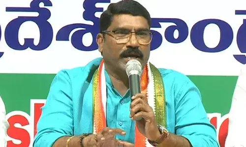 ఓపికగా ఉంటున్న సీఎంకి దండం పెట్టాలి