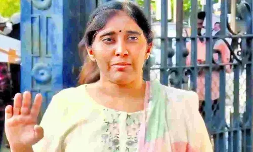 జగన్, భారతిని విచారించాల్సిన అవసరం ఉంది : సునీత జగన్, భారతిని విచారించాల్సిన అవసరం ఉంది : సునీత