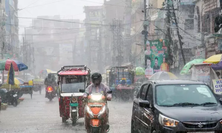 Telugu States Weather Update, Telangana Heavy Rain Alert, Andhra Pradesh Rain Forecast, APSDMA Lightning Warning, Hyderabad Weather Report, Rain in North Andhra, Trough Effect Weather Telugu States Weather Update, Telangana Heavy Rain Alert, Andhra Pradesh Rain Forecast, APSDMA Lightning Warning, Hyderabad Weather Report, Rain in North Andhra, Trough Effect Weather