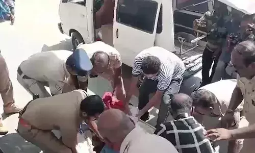 Tirunelveli Bus Stand Murder, Tamil Nadu Crime News 2026, Estranged Wife Hacked to Death, Husband Surrenders After Murder, Sandipu Police Station Case