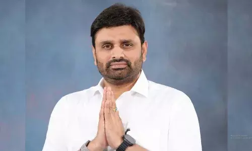 Eluru MP Putta Mahesh Kumar News,TDP Show Cause Notice,Drug Allegations Controversy, Palla Srinivasa Rao Statement, Political Disciplinary Action AP