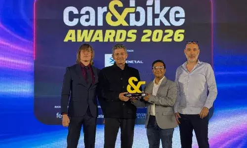 కారు& బైక్ నుండి ‘బైక్ డిజైన్ ఆఫ్ ద ఇయర్’ గెలిచిన యెజ్డీ రోడ్ స్టర్