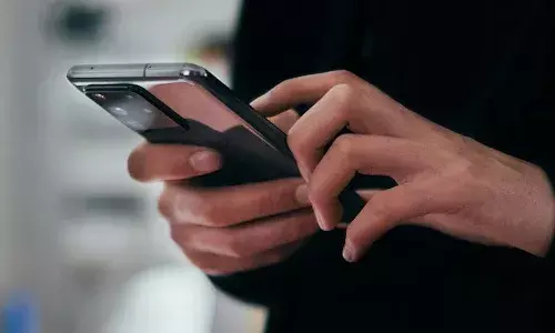 Aadhaar App Pre-installation, Smartphone Makers Push Back, UIDAI Proposal, Privacy and Security Concerns, Apple and Samsung Opposition, Sanchar Saathi Mandate