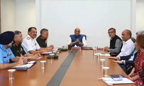 పశ్చిమ ఆసియా సంఘర్షణ.. త్రివిధ దళాల అధిపతులతో రక్షణమంత్రి కీలక భేటీ