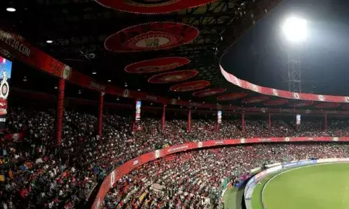 చిన్నస్వామి స్టేడియంలో 11 సీట్లు శాశ్వతంగా ఖాళీగా ఉంటాయి.. తొక్కిసలాట మృతుల‌కు ఘ‌న‌ నివాళి