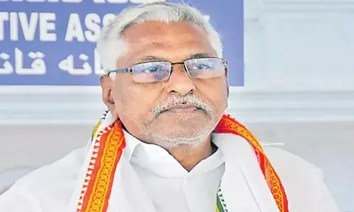 కాంగ్రెస్‌ పార్టీకి జీవన్‌ రెడ్డి రాజీనామా.. టీ కాంగ్రెస్ తీరుపై తీవ్ర విమ‌ర్శ‌లు