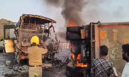 Andrapradesh, PrakasamDistrict, Markapuram Accident, Rayavaram, Bus Fire, Tragedy