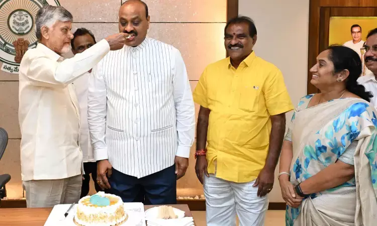 మంత్రి అచ్చెన్నపై సీఎం ప్రశంసల వర్షం