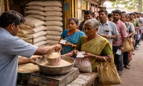 రేషన్‌ కార్డులు ఉన్నవారికి శుభవార్త