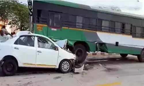 Crime News, Telugu States News, Andrapradesh, Telangana,  Chittoor Accident, Road Tragedy, Warangal Family