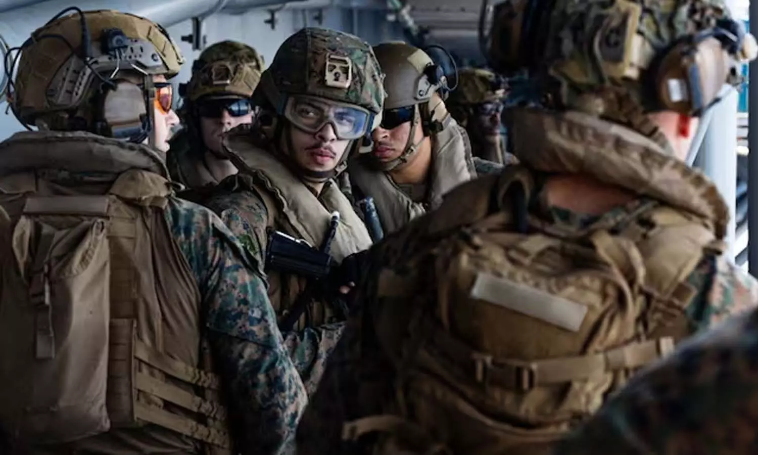 US Military Presence, Iran Conflict, USS Tripoli, Operation Epic Fury, Hormuz Strait, Global Oil Prices, Houthi Attacks, Middle East Crisis, Marco Rubio, Naval Deployment US Military Presence, Iran Conflict, USS Tripoli, Operation Epic Fury, Hormuz Strait, Global Oil Prices, Houthi Attacks, Middle East Crisis, Marco Rubio, Naval Deployment