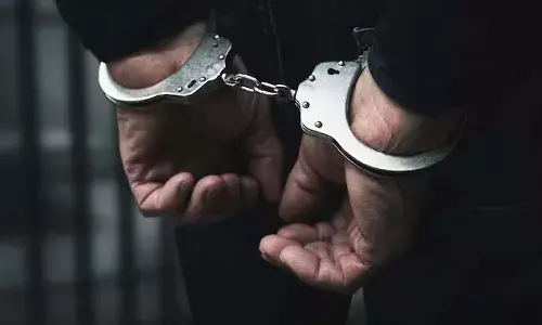 బావమరిదిని చంపి, శవంతో పోలీస్ స్టేషన్‌కు వెళ్లిన బావ.. తన చెల్లితో సంబంధం పెట్టుకున్నాడని..