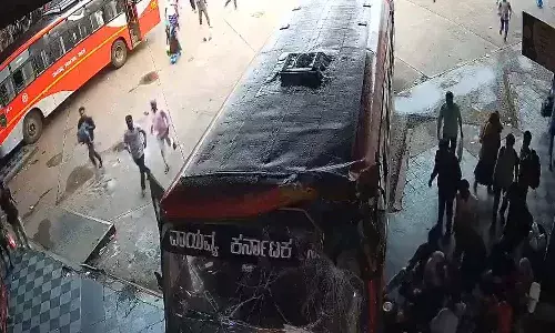 National News, Karnataka,  Haveri, KSRTC, Accident, Tragedy