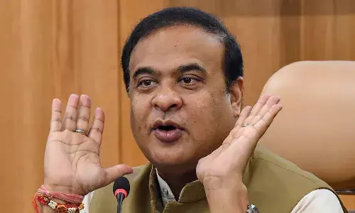 భార్య‌పై కాంగ్రెస్ ఆరోప‌ణ‌లు.. తిప్పికొట్టిన సీఎం