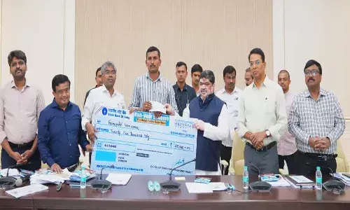 Telangana, RahaveerScheme, RoadSafety, Ponnam Prabhakar, CashlessTreatment, PMRahath, SaveLives