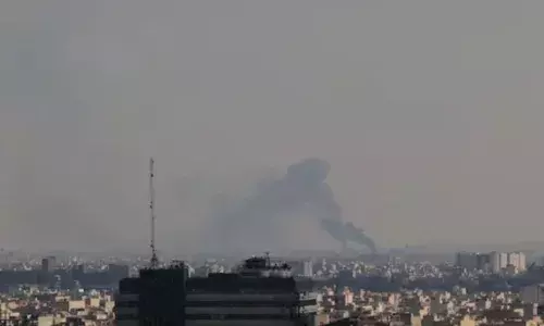 వెంటనే దేశం విడిచి వెళ్లండి.. ఇరాన్‌లో చిక్కుకున్న భారతీయులకు రాయబార కార్యాలయం సలహా..!