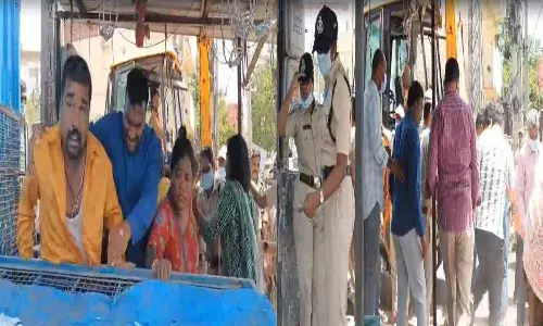 Hyderabad News, Malkajgiri, Encroachment Drive, GHMC, FootpathClearance, StreetVendors