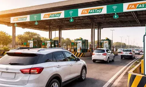 Cashless Toll Plazas, MoRTH Toll Rules 2026, FASTag and UPI Payments, National Highway Fee Rules, Multi-lane Free-flow Tolling, Toll Exemption Misuse, NHAI Digital Transition