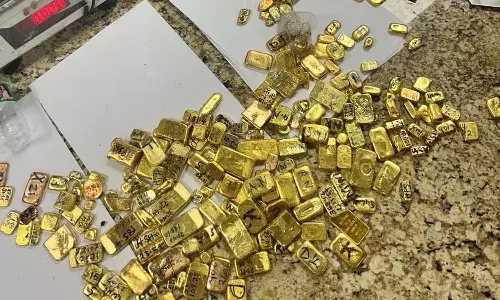 DRI Gold Seizure Mumbai, Operation Dhahabu Blitz, Gold Smuggling Syndicate Busted, Nairobi to Mumbai Smuggling, Directorate of Revenue Intelligence, Chhatrapati Shivaji Maharaj International Airport, International Gold Racket Investigation