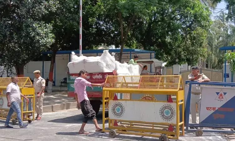 పదవికి రాజీనామా చేయకముందే అధికారిక నివాసాన్ని ఖాళీ చేసిన ముఖ్యమంత్రి నితీష్ కుమార్..! పదవికి రాజీనామా చేయకముందే అధికారిక నివాసాన్ని ఖాళీ చేసిన ముఖ్యమంత్రి నితీష్ కుమార్..!