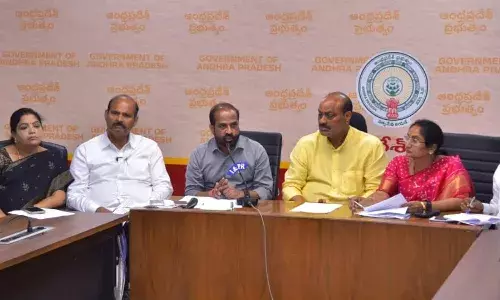 ఏపీ కేబినెట్ కీలక నిర్ణయం.. స్థానిక సంస్థల్లో బీసీ రిజర్వేషన్లు ఖరారు ఏపీ కేబినెట్ కీలక నిర్ణయం.. స్థానిక సంస్థల్లో బీసీ రిజర్వేషన్లు ఖరారు
