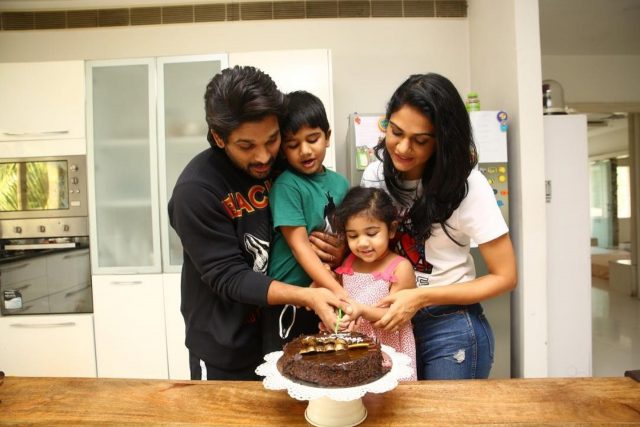 స్నేహారెడ్డికి బన్నీ క్యూట్ విషెస్..