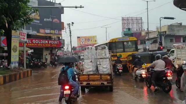 సికింద్రాబాద్ లో భారీ వర్షం