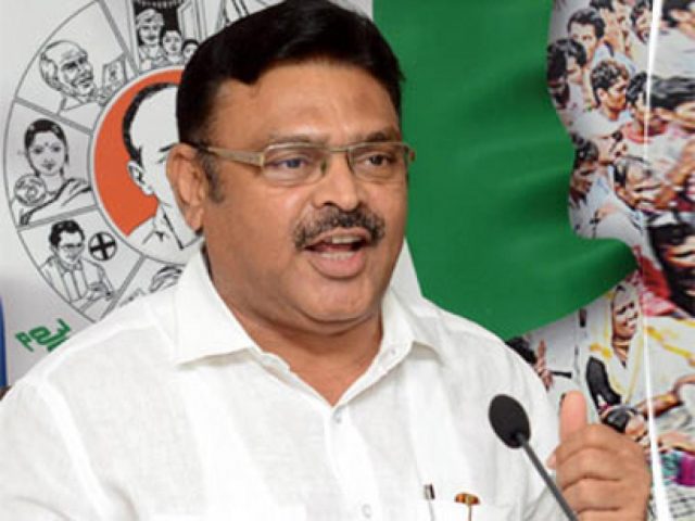 రాజకీయ మైలేజ్ కోసం బాబు యత్నం: అంబటి