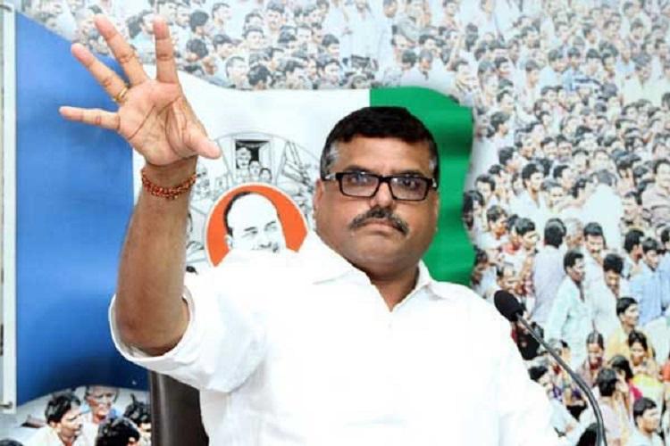 చంద్రబాబు నివాసమూ అక్రమ కట్టడమే - మంత్రి బొత్స చంద్రబాబు నివాసమూ అక్రమ కట్టడమే - మంత్రి బొత్స
