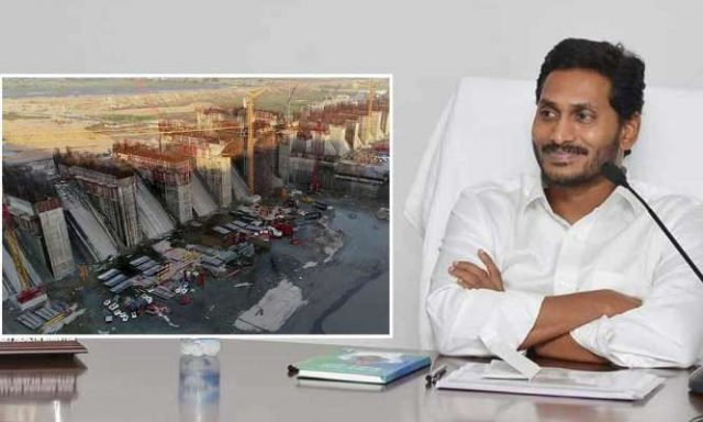 వైఎస్ జగన్ అనుకుంటే వెనక్కి తగ్గడు..!
