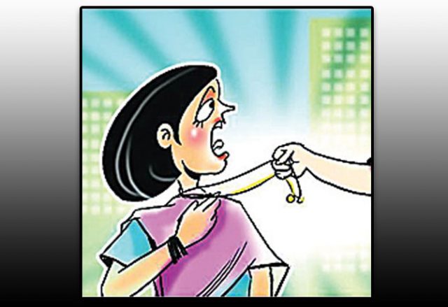 మహిళలు మీ బంగారం జాగ్రత్త..!