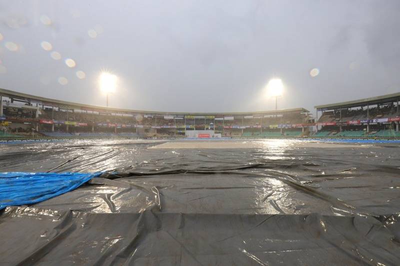 వర్షానికి ఆగిన వైజాగ్ టెస్ట్ వర్షానికి ఆగిన వైజాగ్ టెస్ట్
