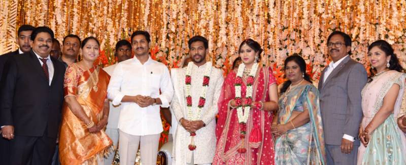 YS Jagan attends marriage reception