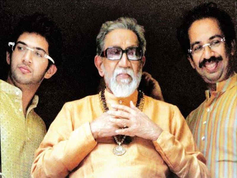 సామ్నాలో స్వరం పెంచిన శివసేన..! సామ్నాలో స్వరం పెంచిన శివసేన..!