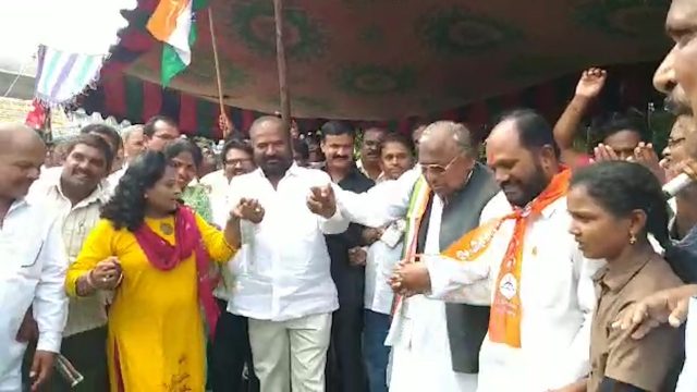 కుర్రాడిలా ‘వీహెచ్’ ధూమ్ ధామ్ స్టెప్పులు